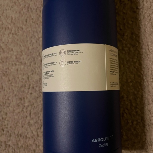 Stanley Navy light blue 50oz IceFlow Hydration water Bottle - Picture 3 of 3